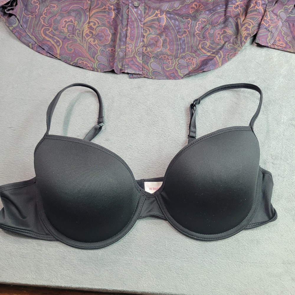 No Boundaries Bra Women 38C Black T-Shirt Underwire Padded Smooth Everyday Basic